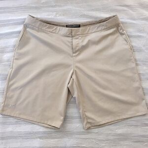 ❤️Under Armour Tan Shorts☆